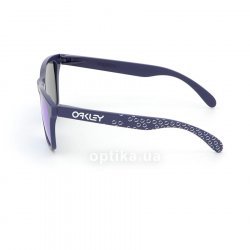 OO9013 47   Oakley 12