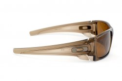   Oakley OO9096-02