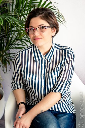  () Christian Lacroix CL3007 024   1