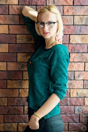  () Ray-Ban RB5154 2000   7