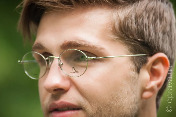  () Rodenstock R4792 B   2