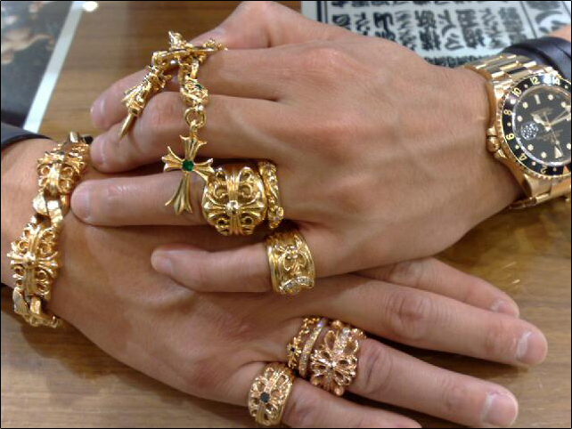   Chrome Hearts
