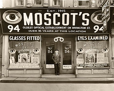   Moscot